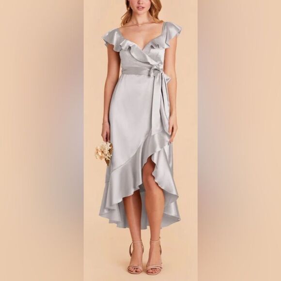 🔥 NWT bridesmaids Show Me Your MuMu Samantha Ruffle Wrap Dress | M 🔥 - Picture 1 of 6